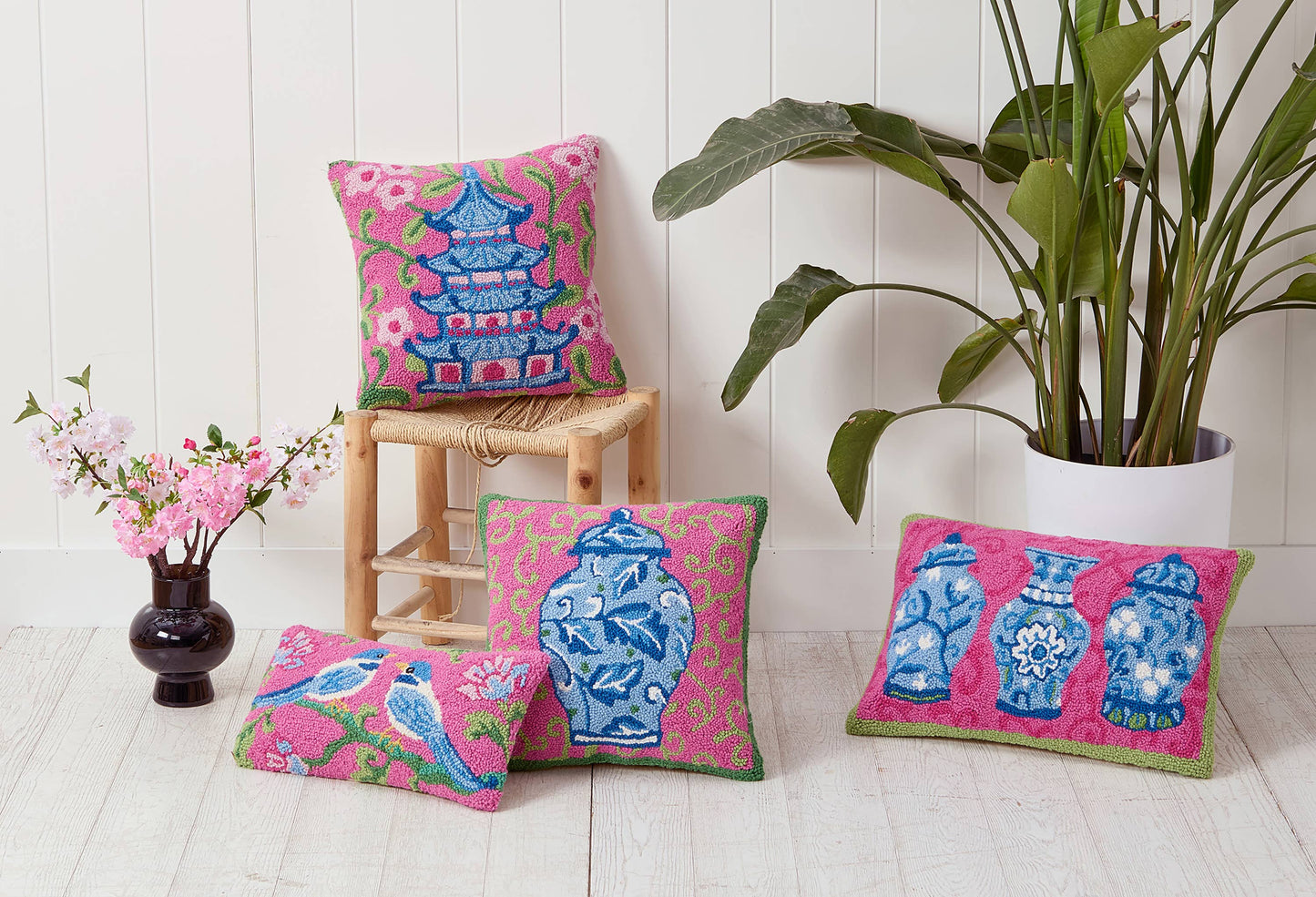 Chinoiserie Pagoda Hook Pillow