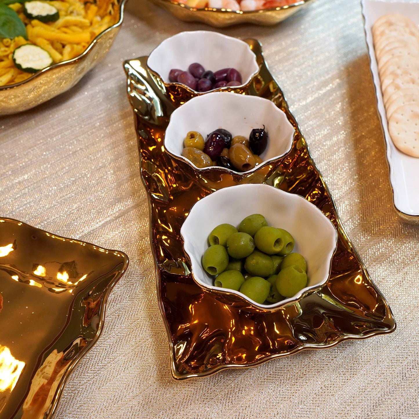 Gold Coast 4 pc. Tray w Bowls 14x6.25(bowls 4.25x4)