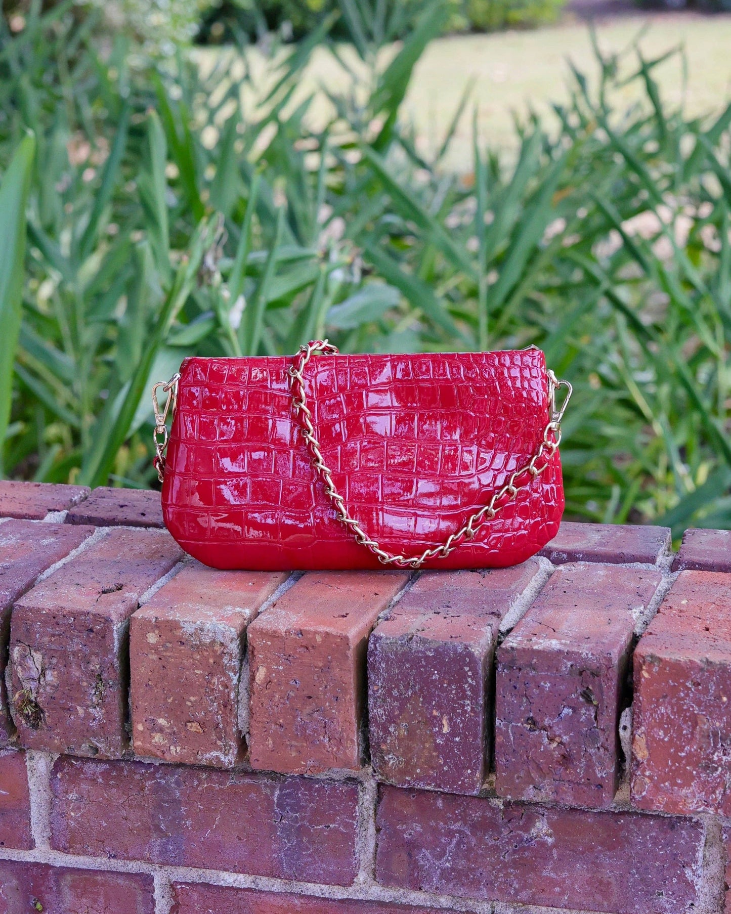 Livi Crossbody Red Patent EC: