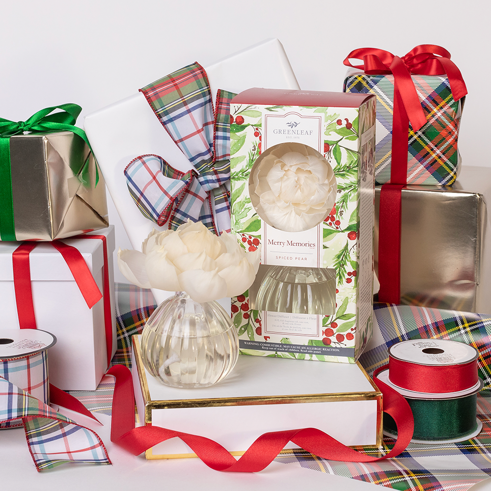 Merry Memories Flower Diffuser Holiday Gift