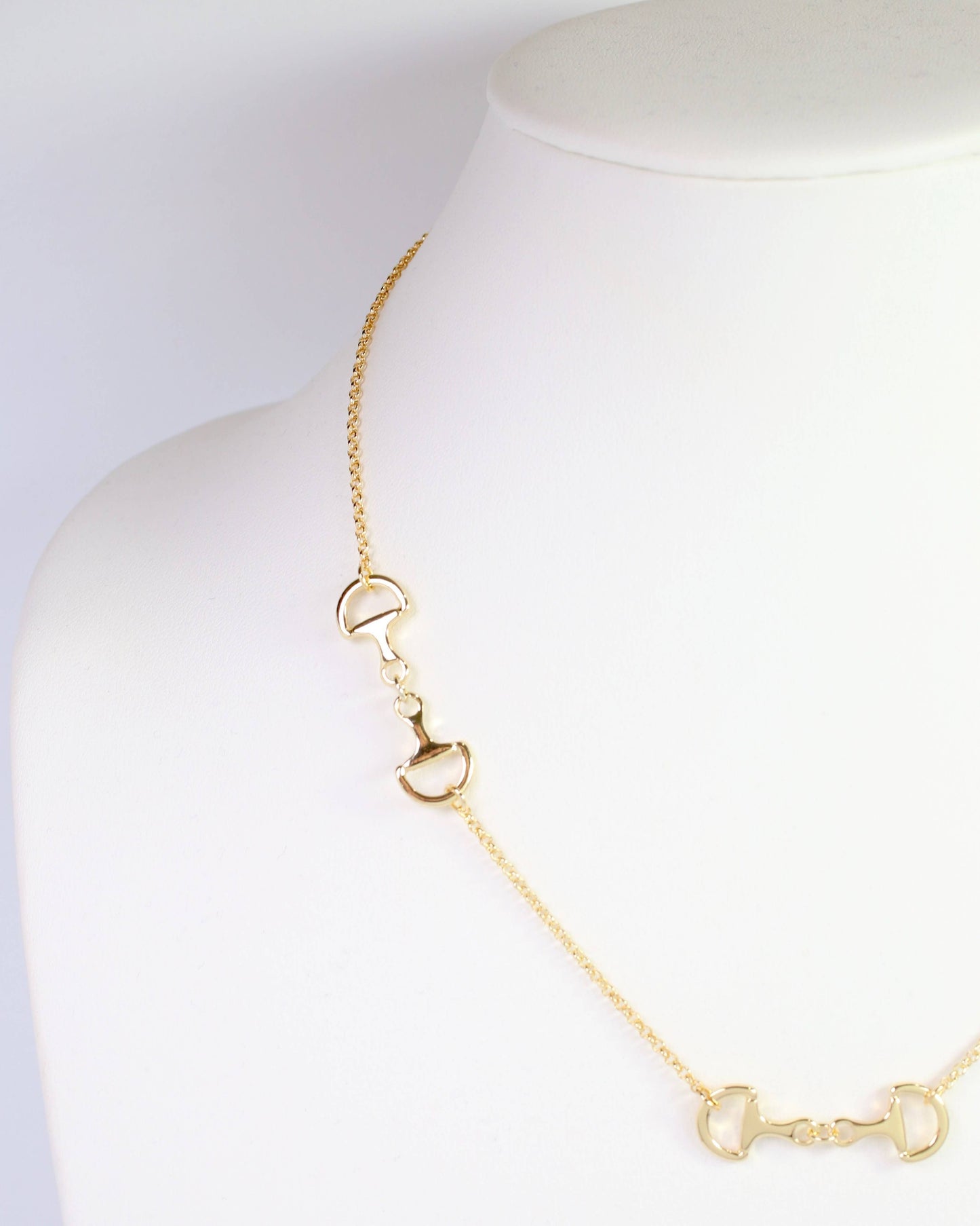 Thoroughbred Horsebit Necklace Gold