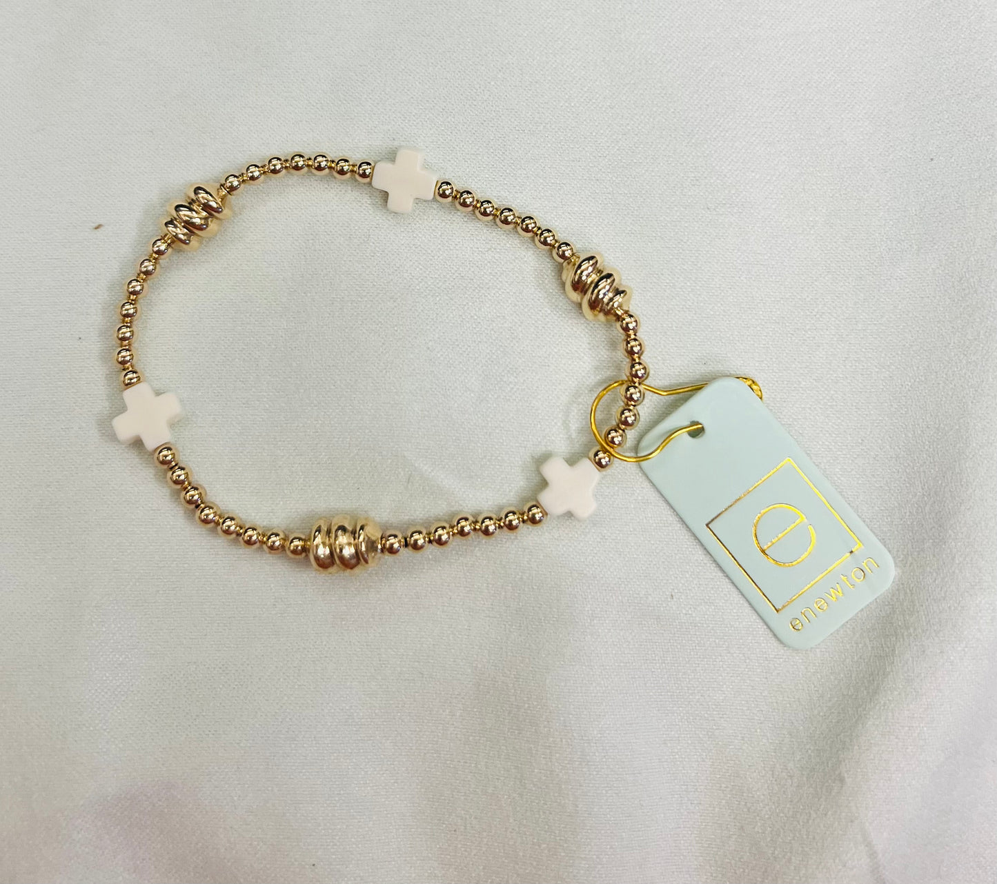 Signature Cross Admire Gold Pattern 3mm Bead Bracelet - Off White