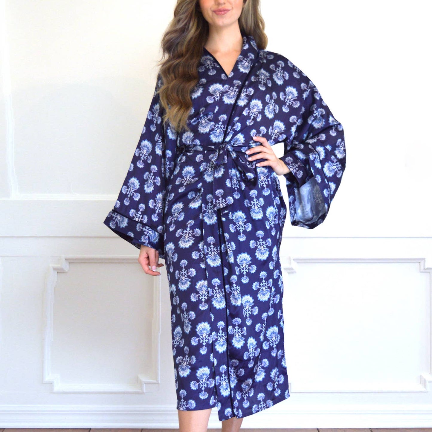 Navy Fan Satin Robe: Large/Extra Large