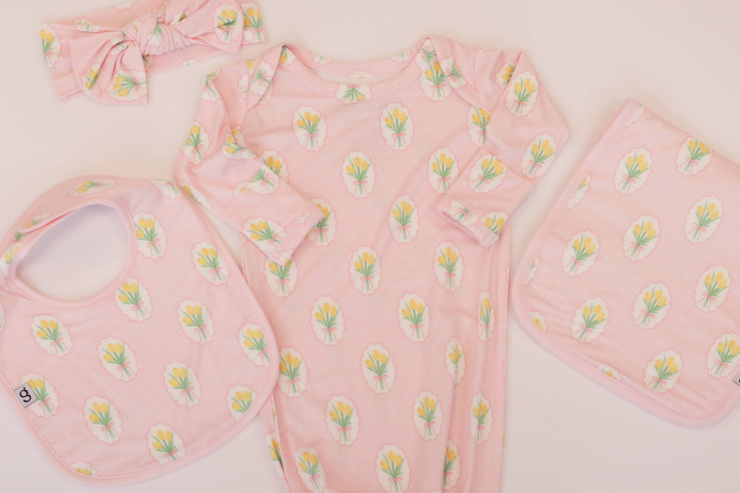 Bib Set - Fancy Tulips