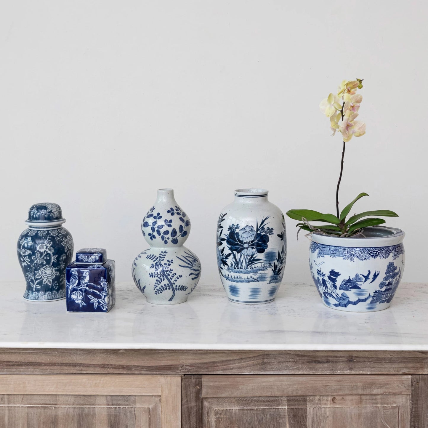 Decorative Hand-Painted Ceramic Ginger Jar