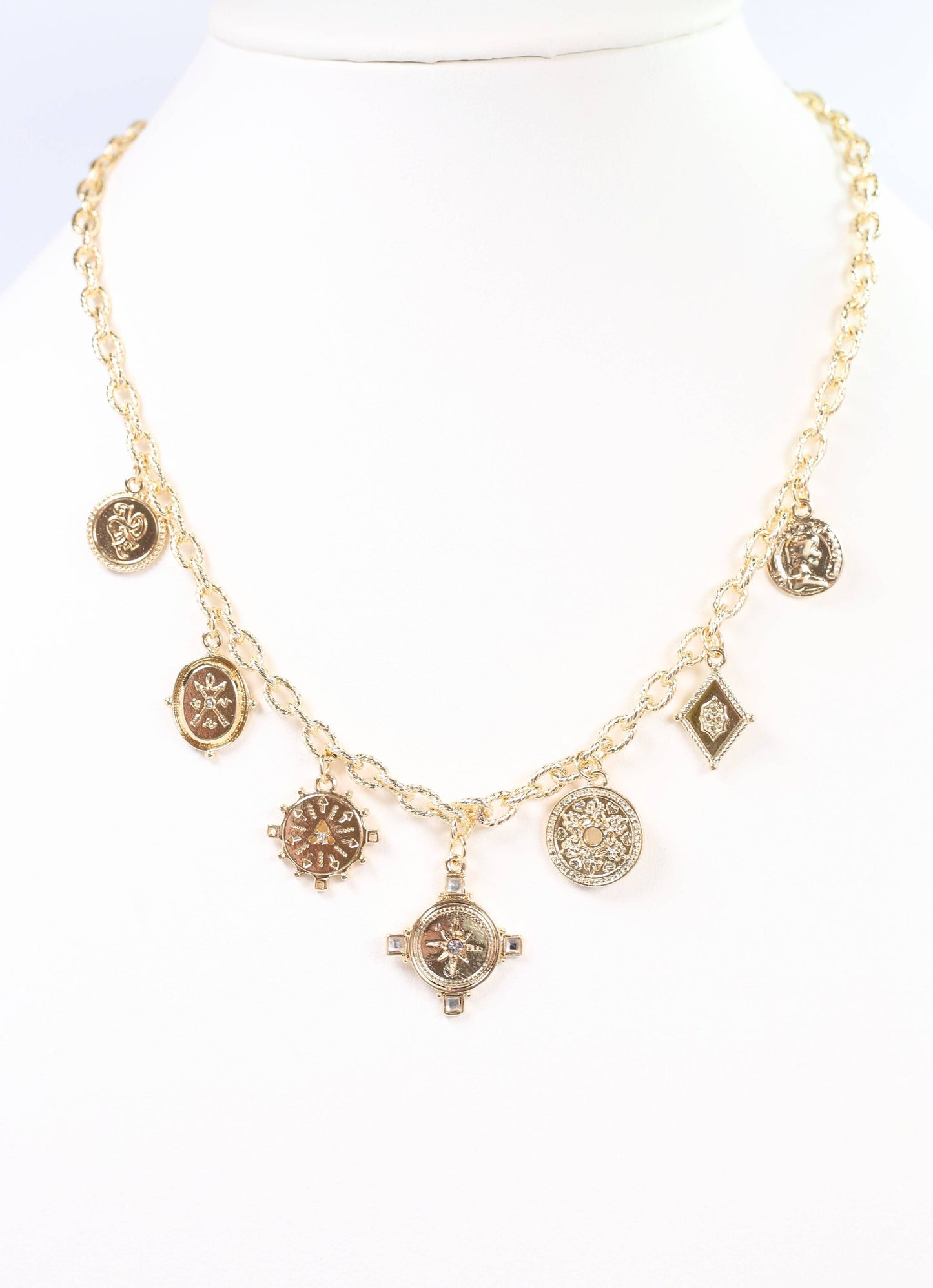 Mariann Charm Necklace Gold: Default