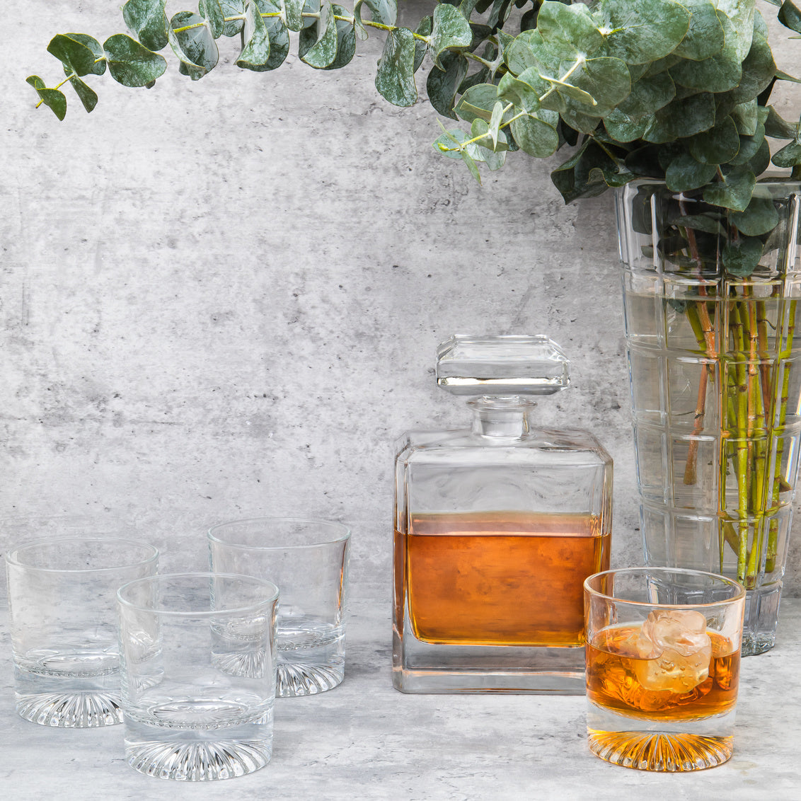 Chateau Decanter 30oz