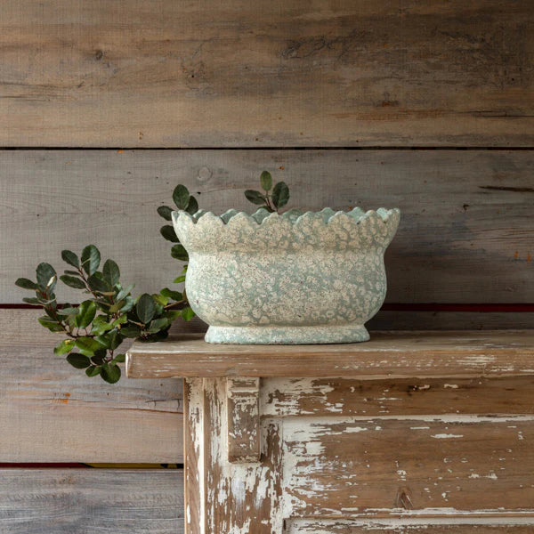 Orleans Crown Planter