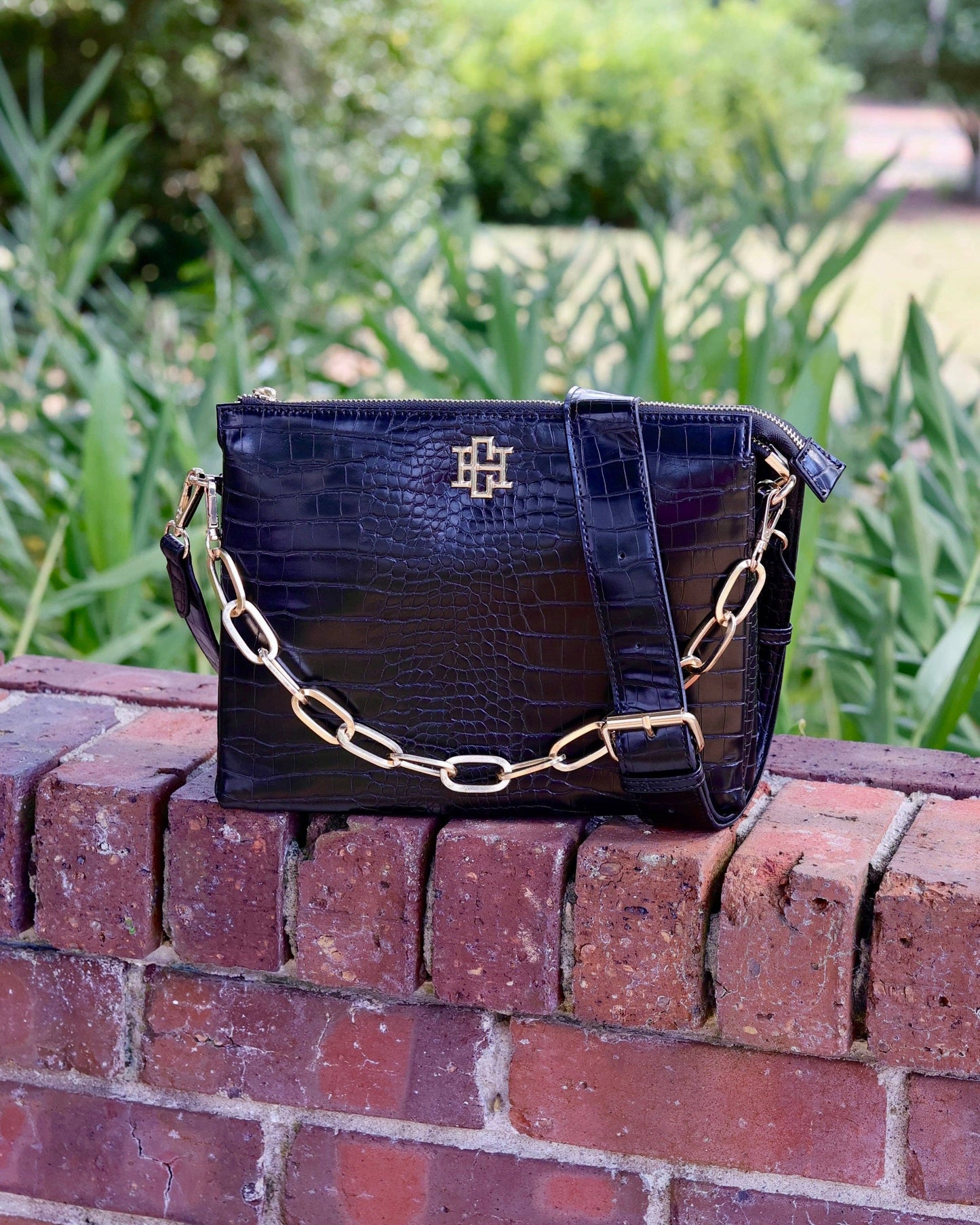 Ariana Crossbody Black EC
