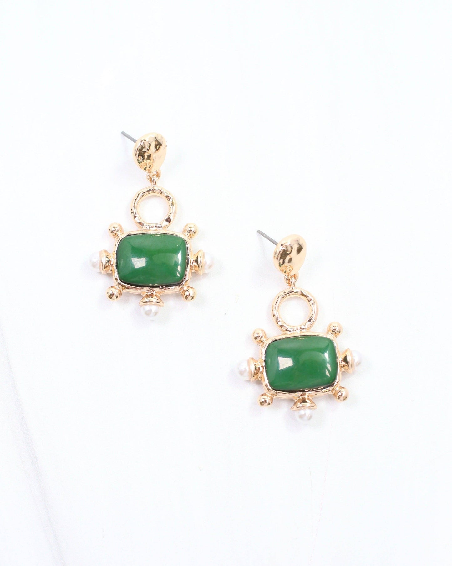 Buena Vista Stone and Pearl Drop Earring Green: Default