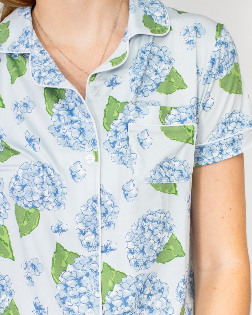 Hydrangea Short Sleeve Button Up Sleep Shirt w/Shorts