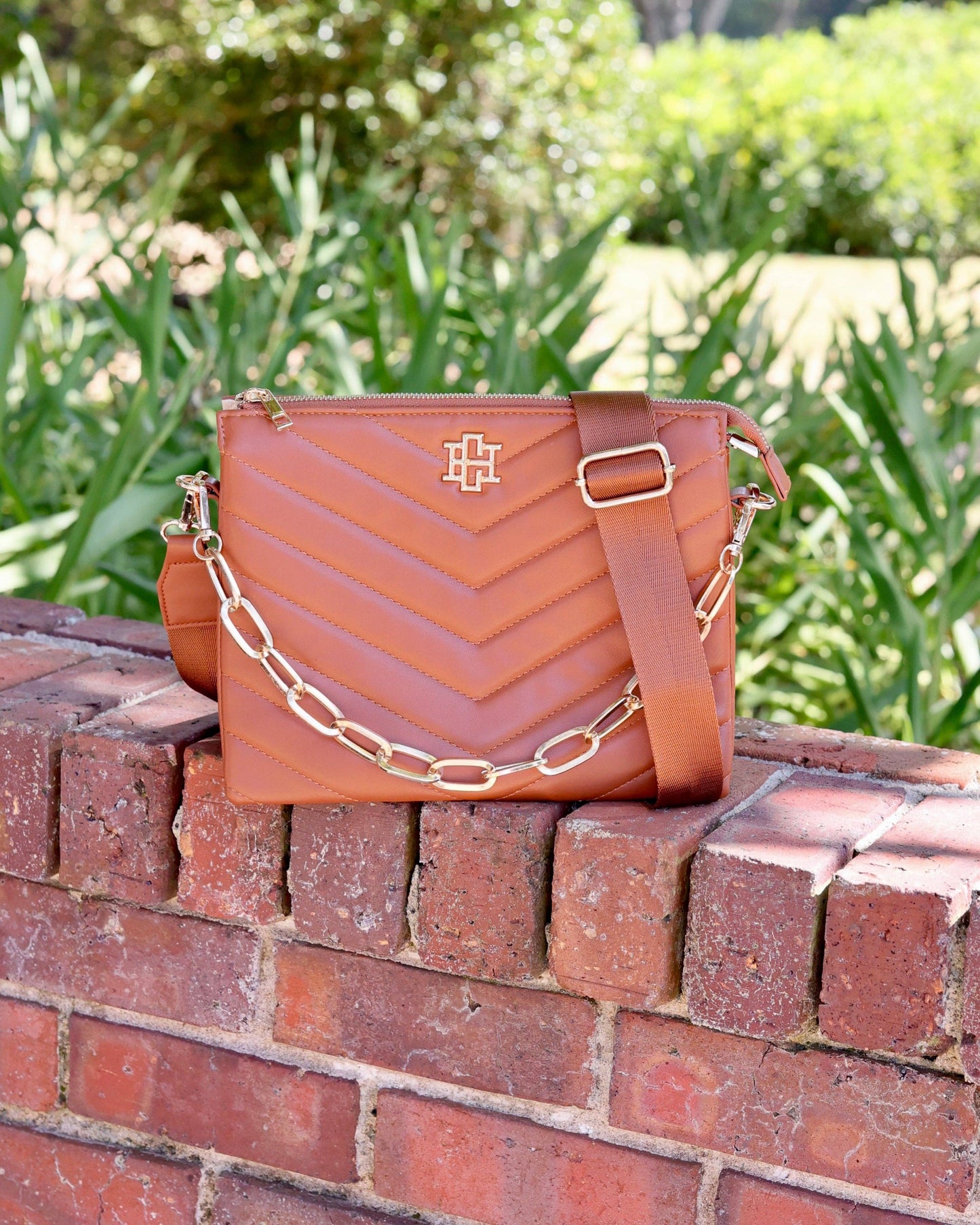 Ariana Crossbody Saddle VQ: