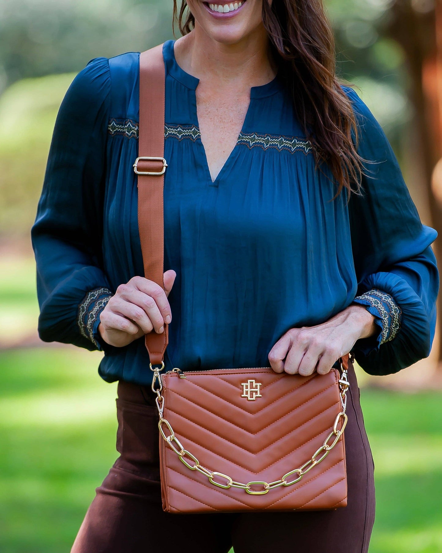 Ariana Crossbody Saddle VQ: