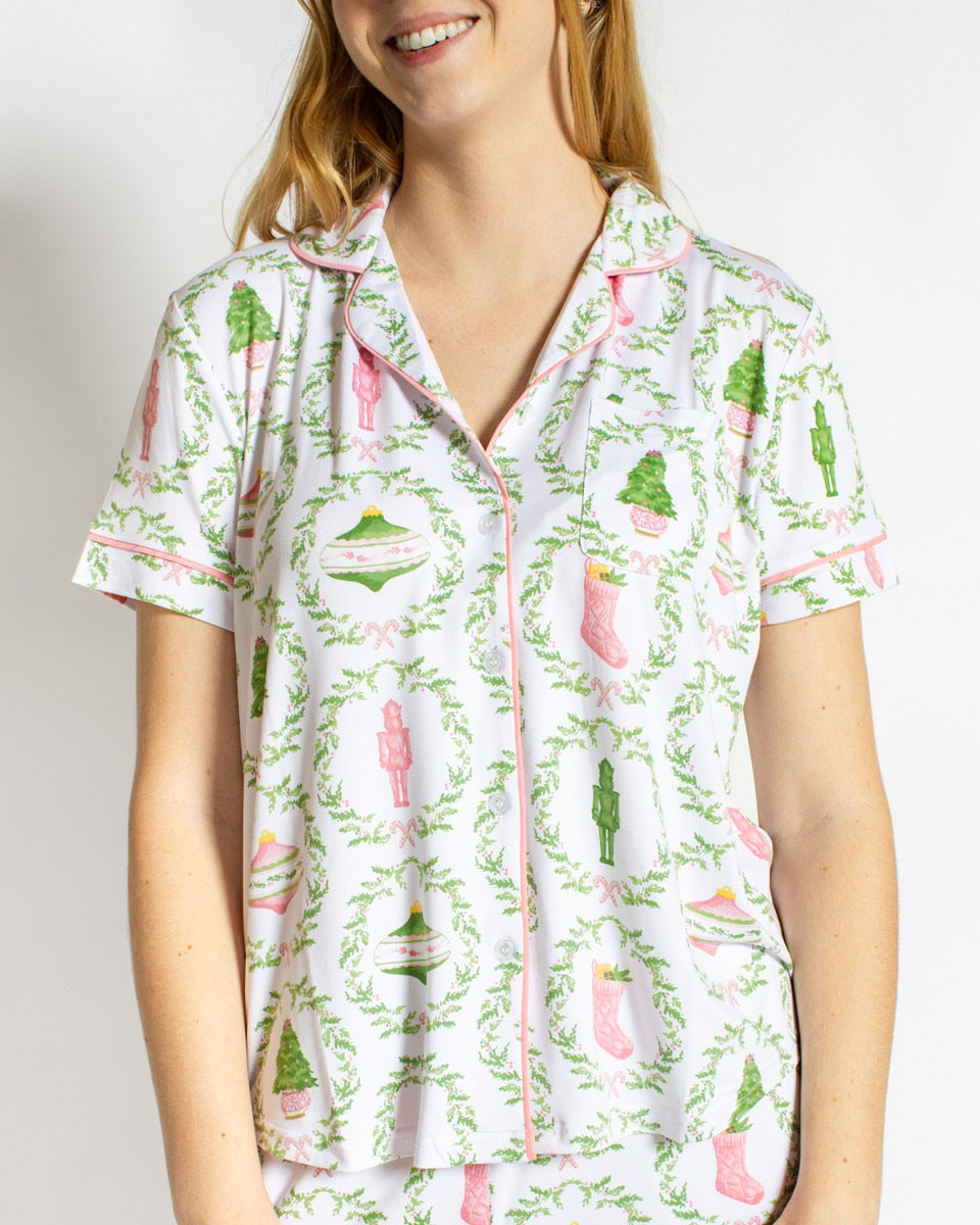 Nutcracker Trellis Short Sleeve Button Up Sleep Shirt w/ Pants