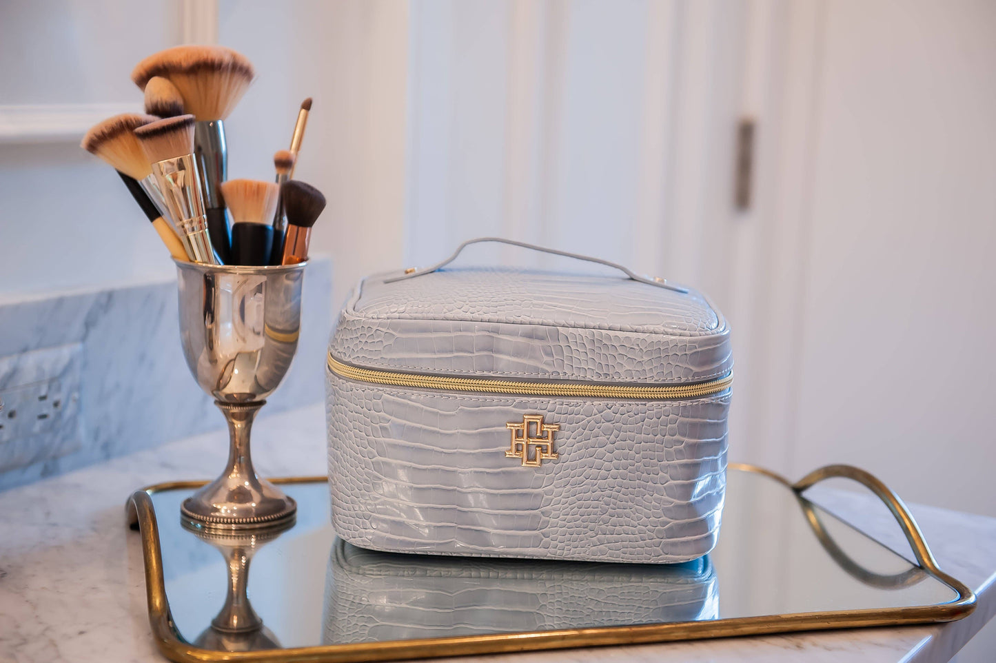 Hampton Train Case Baby Blue EC: Default