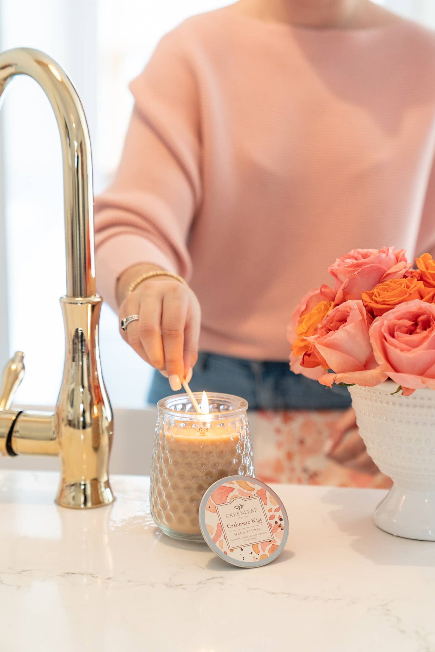 Cashmere Kiss Signature Candle - Thumbnail 2