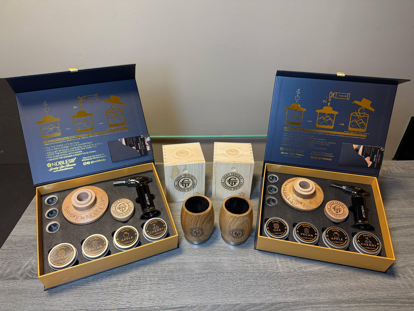 Cocktail Smoker Kit, Premium Home Bar Gift Set, Whiskey Men: No Personalization