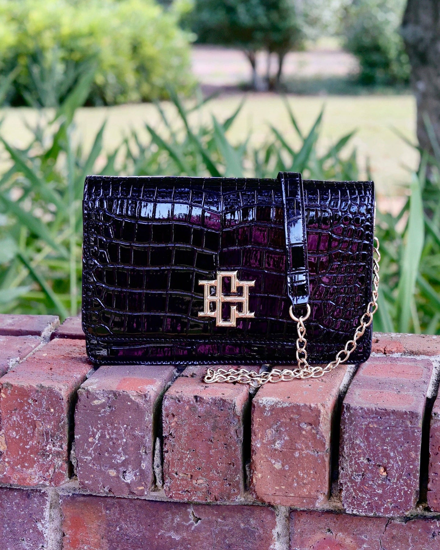 Bryn Clutch/Crossbody Black Patent EC