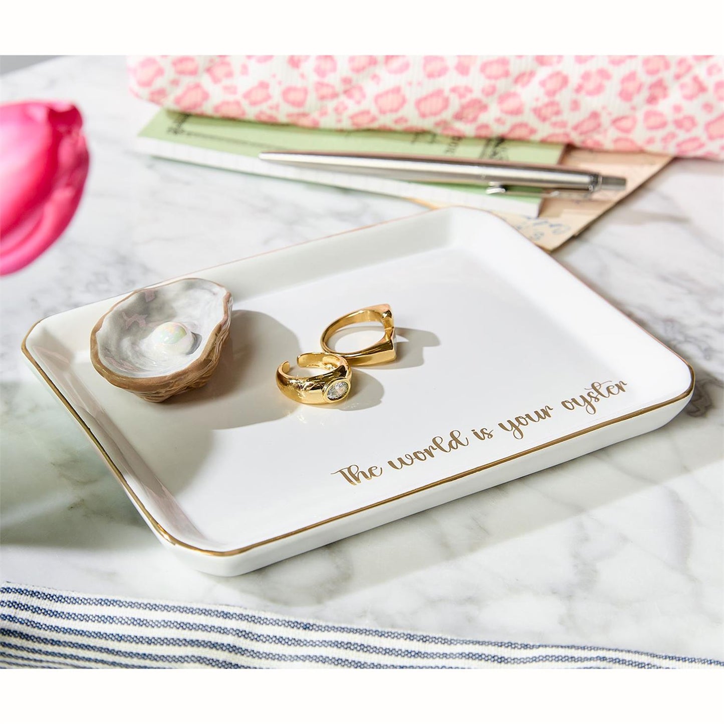 Oyster Iconic Eats Trinket/Desk Tray w/Saying in Gift Box