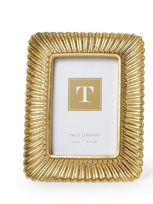 Sculpted Scalloped Plume Photo Frames (3 Sizes)
