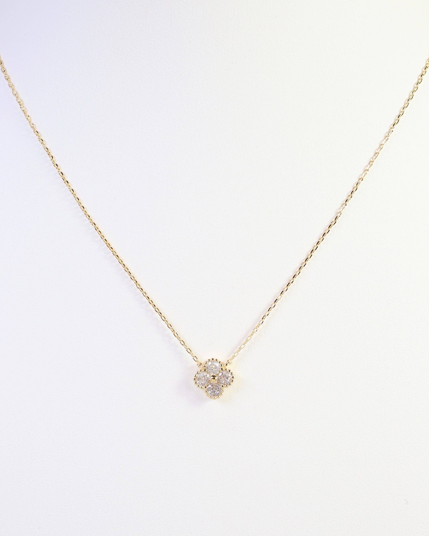 Clovis CZ Clover Necklace WR Gold