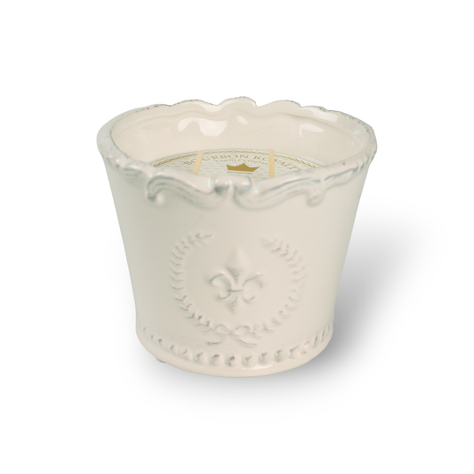 10 oz Marquis Candle: Southern Suede