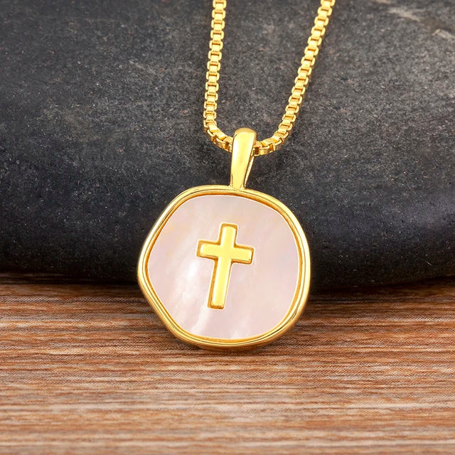 Cross or Heart Pattern Round Charm Pendant Necklace