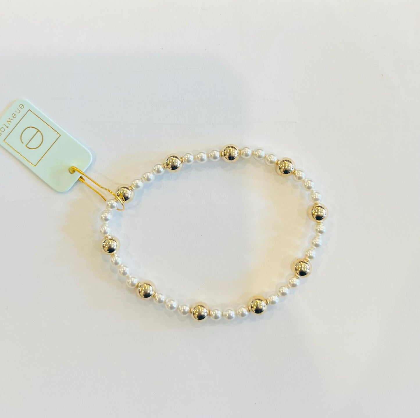 Pearl Sincerity Pattern 4mm Bead Bracelet - 6mm Gold