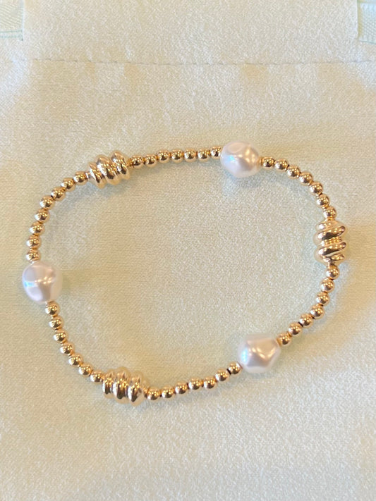 Admire Gold & Admire Pearl 3mm Gold Bracelet