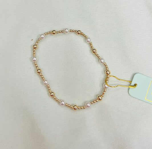 Classic Gold Sincerity Pattern 4mm Bead Bracelet -Pearl