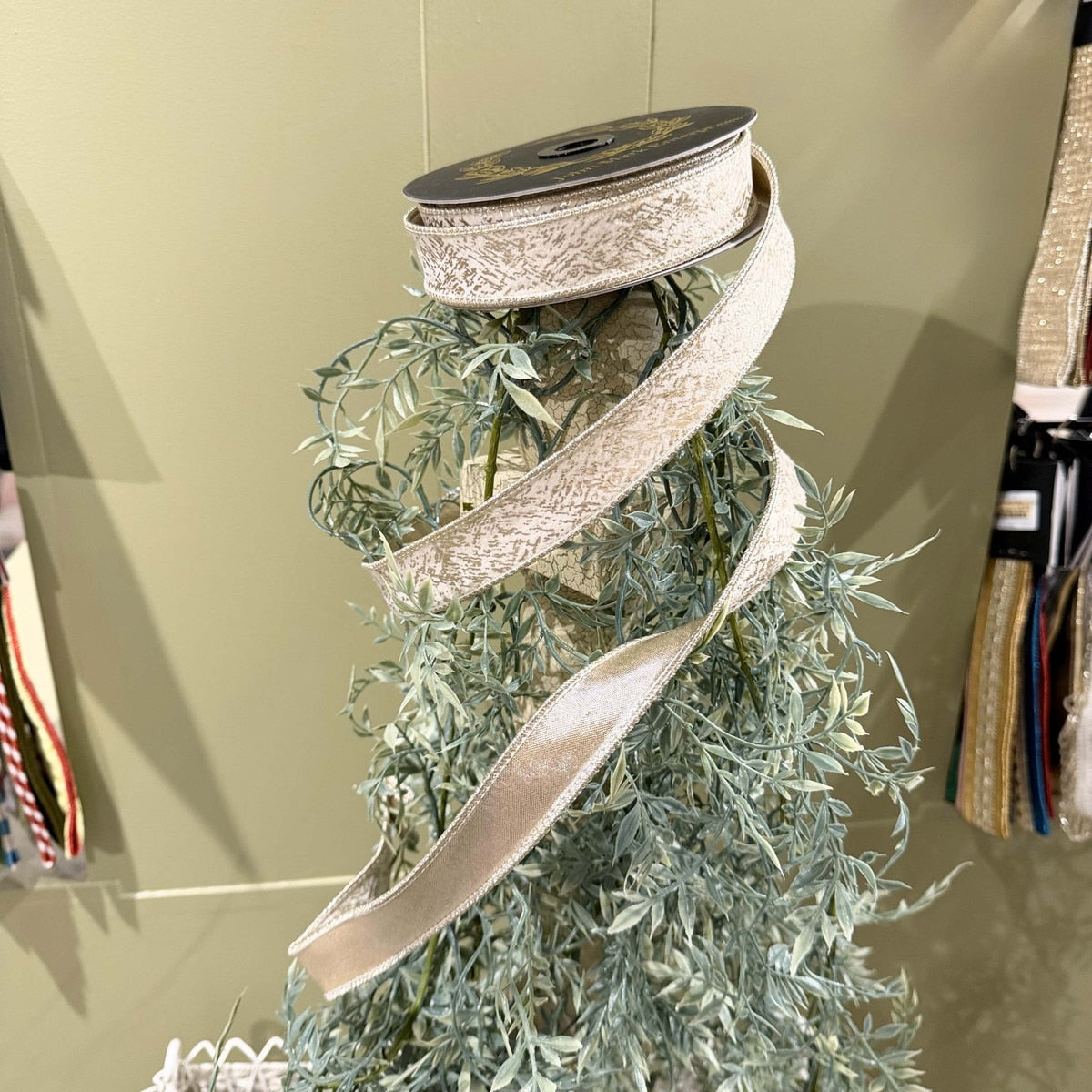 JME Ivory Printed Velvet Metallic Dupion DBL Fused Ribbon - 1x10yd