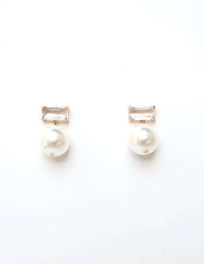 Snow Pearl Earrings