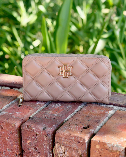 Penelope Wallet Latte DQ: