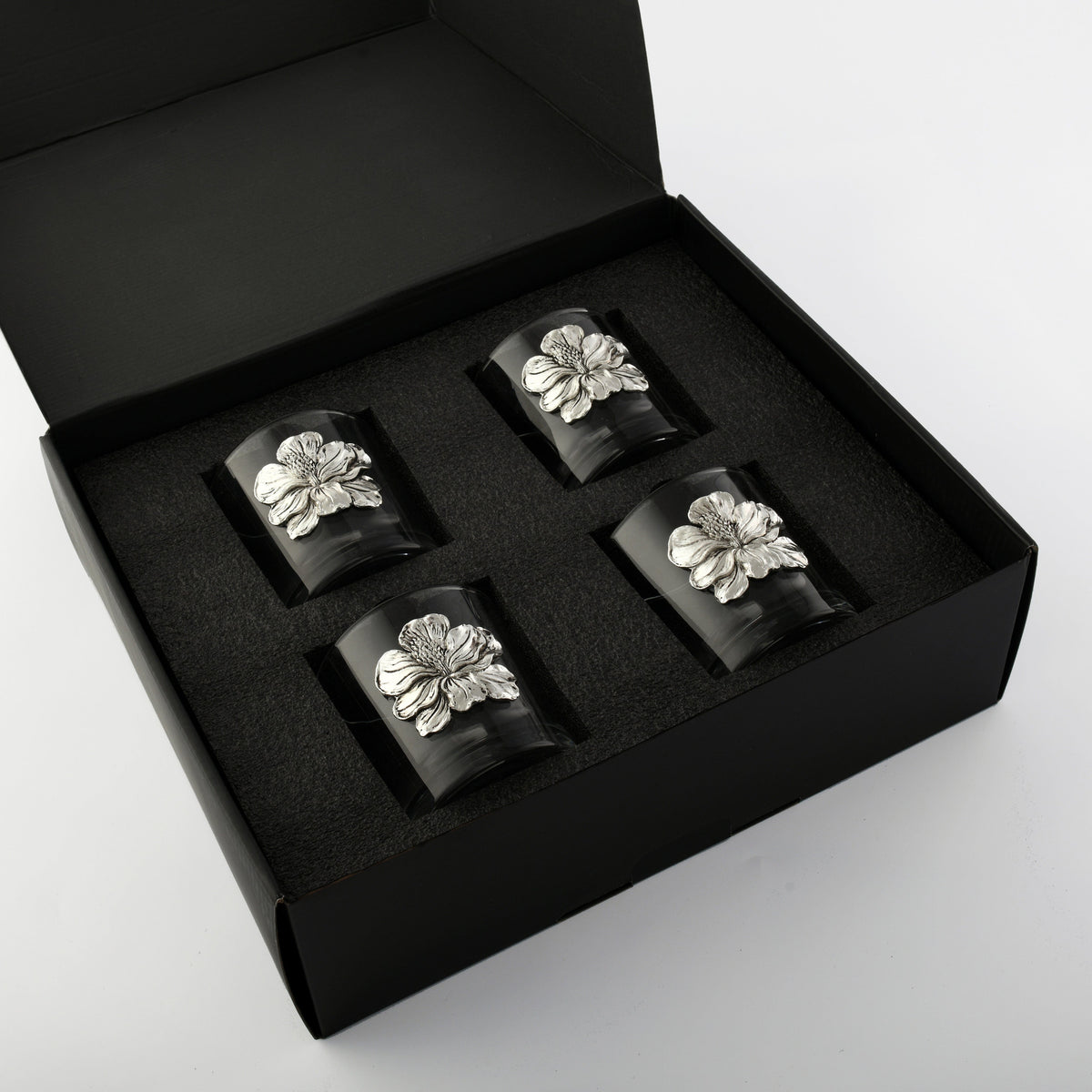 Magnolia Bar Glasses (Set of 4)