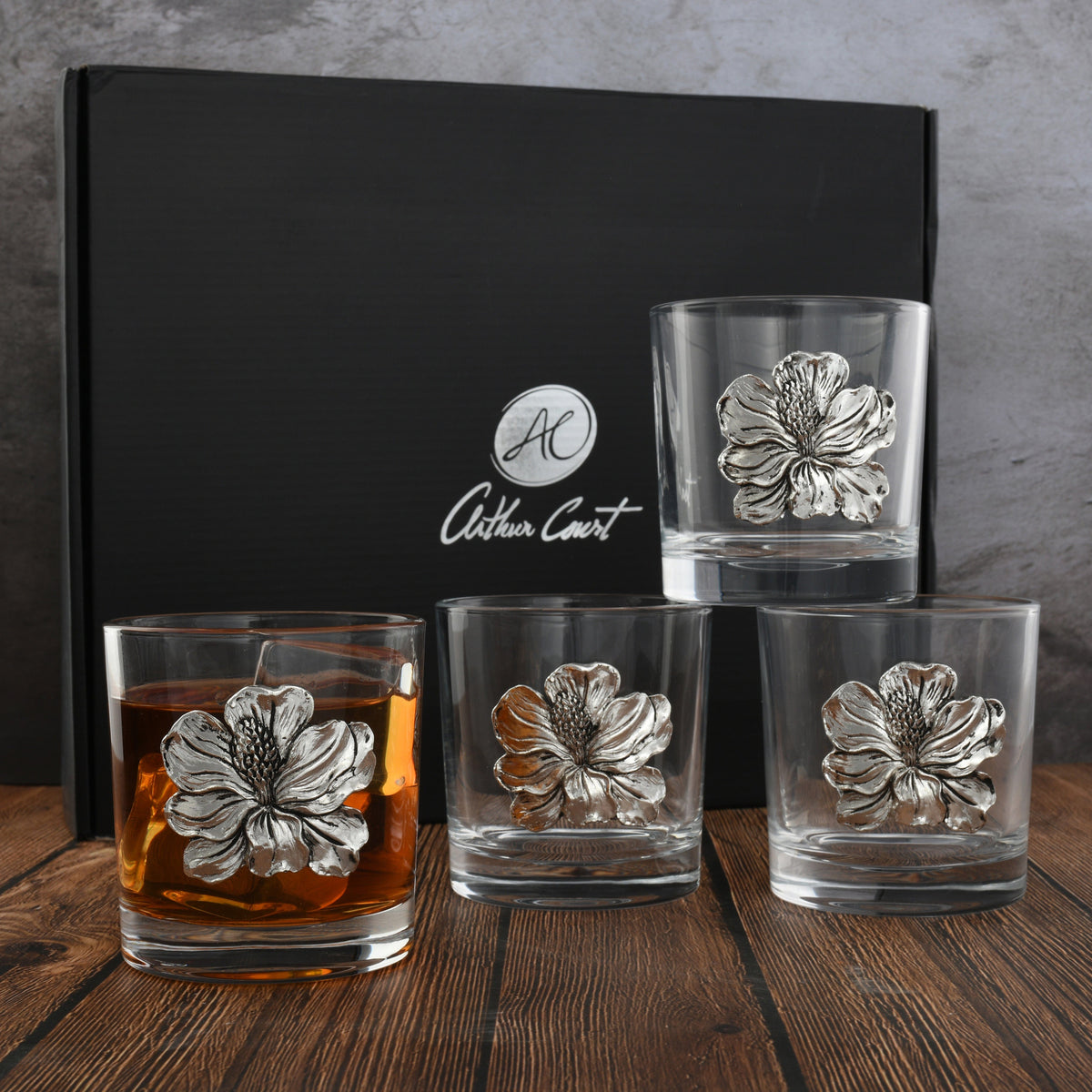 Magnolia Bar Glasses (Set of 4)