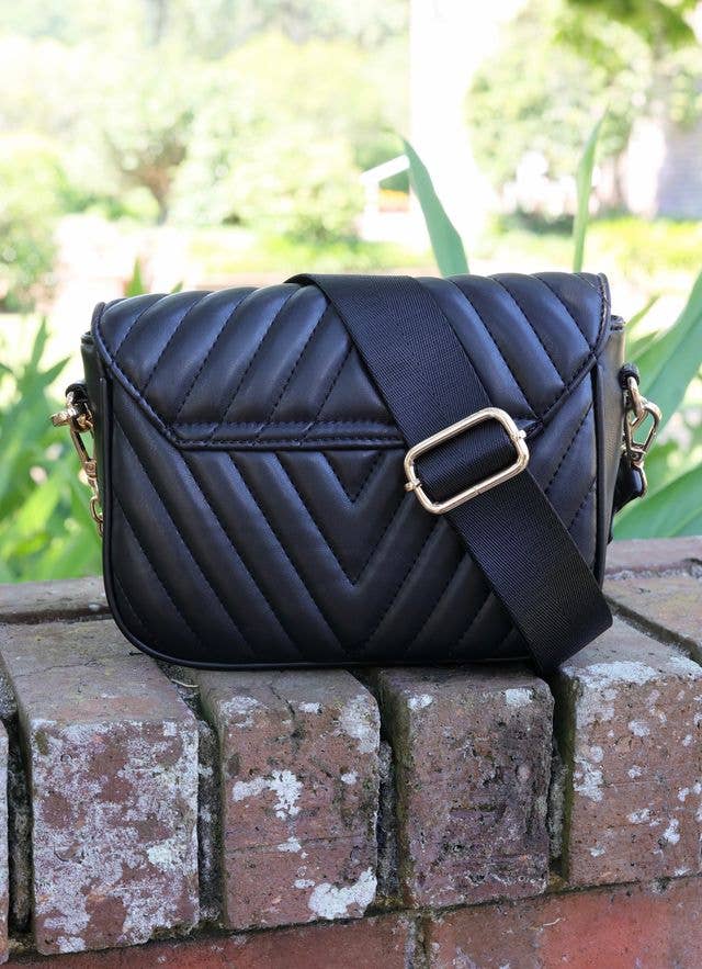 Angela Quited Crossbody BLACK V QUILTED