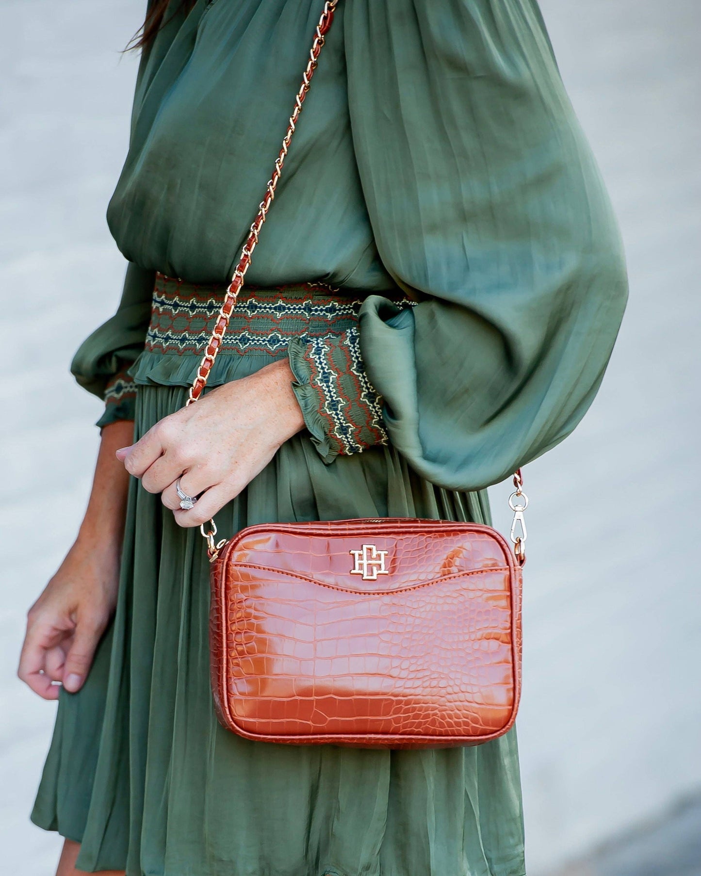 Fiona Crossbody Saddle EC: