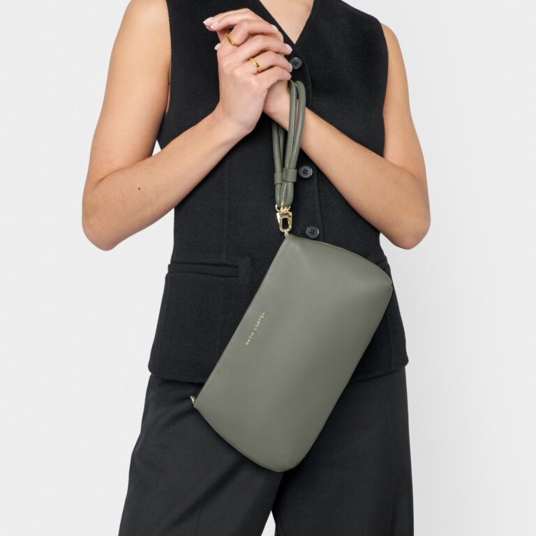 Asha Wristlet in Graphite Green