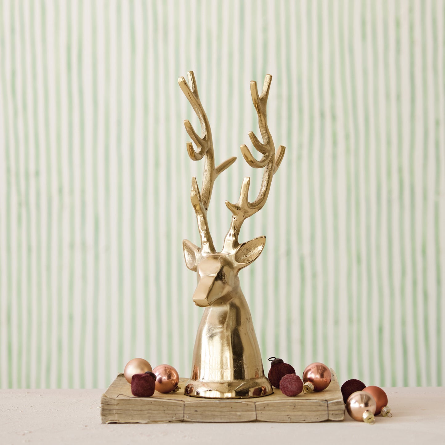 Cast Aluminum Reindeer Head Gold Finish