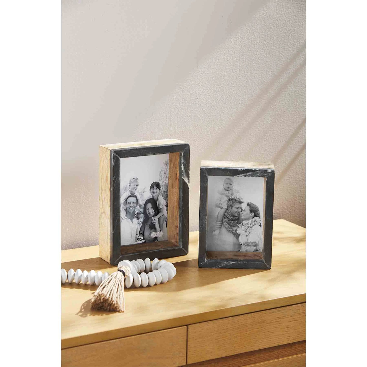 WOOD MARBLE SHADOW FRAME